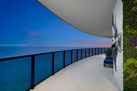 18555 Collins Avenue Sunny Isles Beach FL 33160