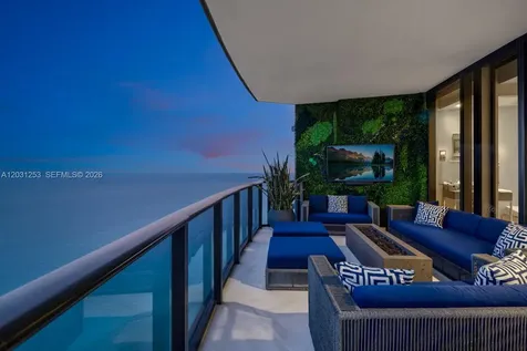 18555 Collins Avenue Sunny Isles Beach FL 33160