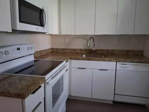 109 Gardens Drive Pompano Beach FL 33069