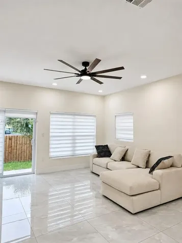 907 21st Street West Palm Beach FL 33407