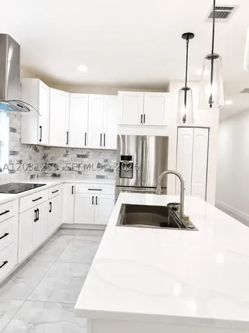 907 21st Street West Palm Beach FL 33407