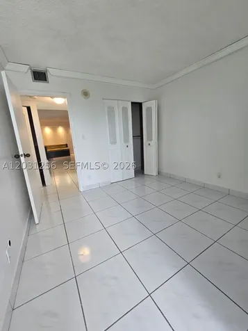 16909 N Bay Road Sunny Isles Beach FL 33160
