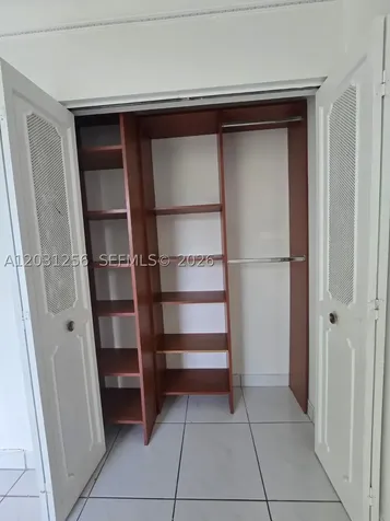 16909 N Bay Road Sunny Isles Beach FL 33160
