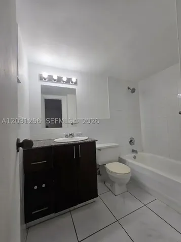 16909 N Bay Road Sunny Isles Beach FL 33160