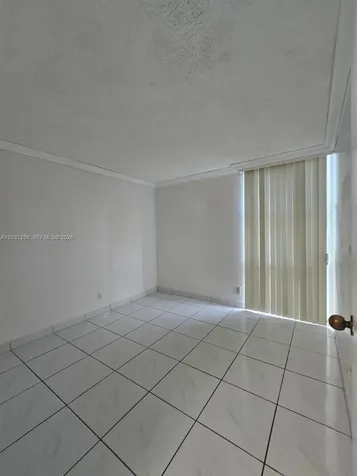 16909 N Bay Road Sunny Isles Beach FL 33160