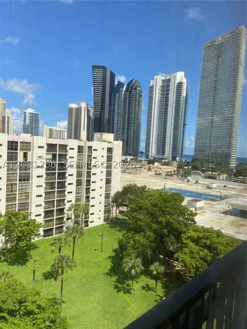 16909 N Bay Road Sunny Isles Beach FL 33160