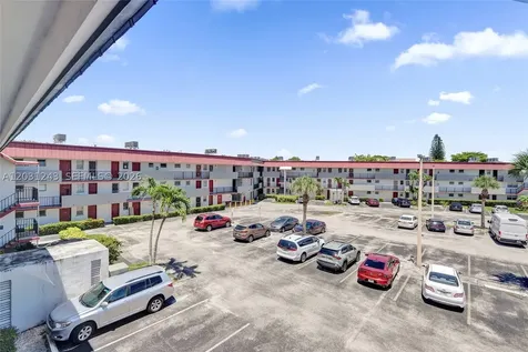 1400 NE 191st Street Miami FL 33179