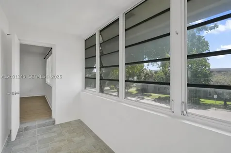 1400 NE 191st Street Miami FL 33179