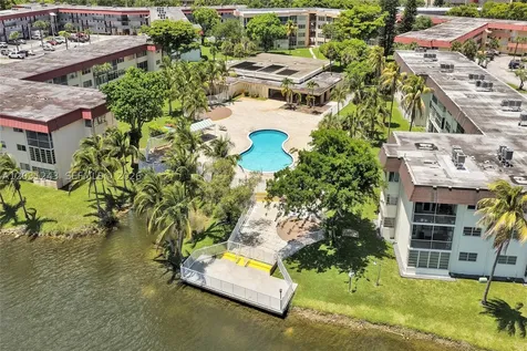 1400 NE 191st Street Miami FL 33179