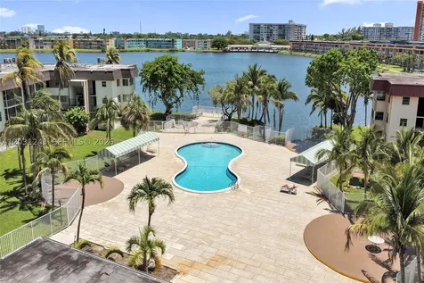 1400 NE 191st Street Miami FL 33179