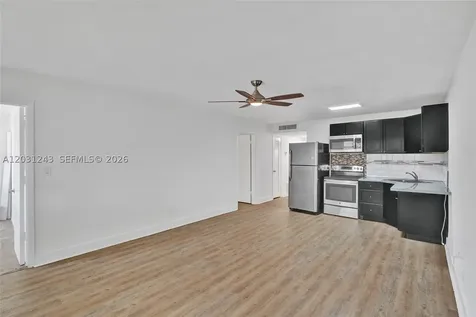 1400 NE 191st Street Miami FL 33179