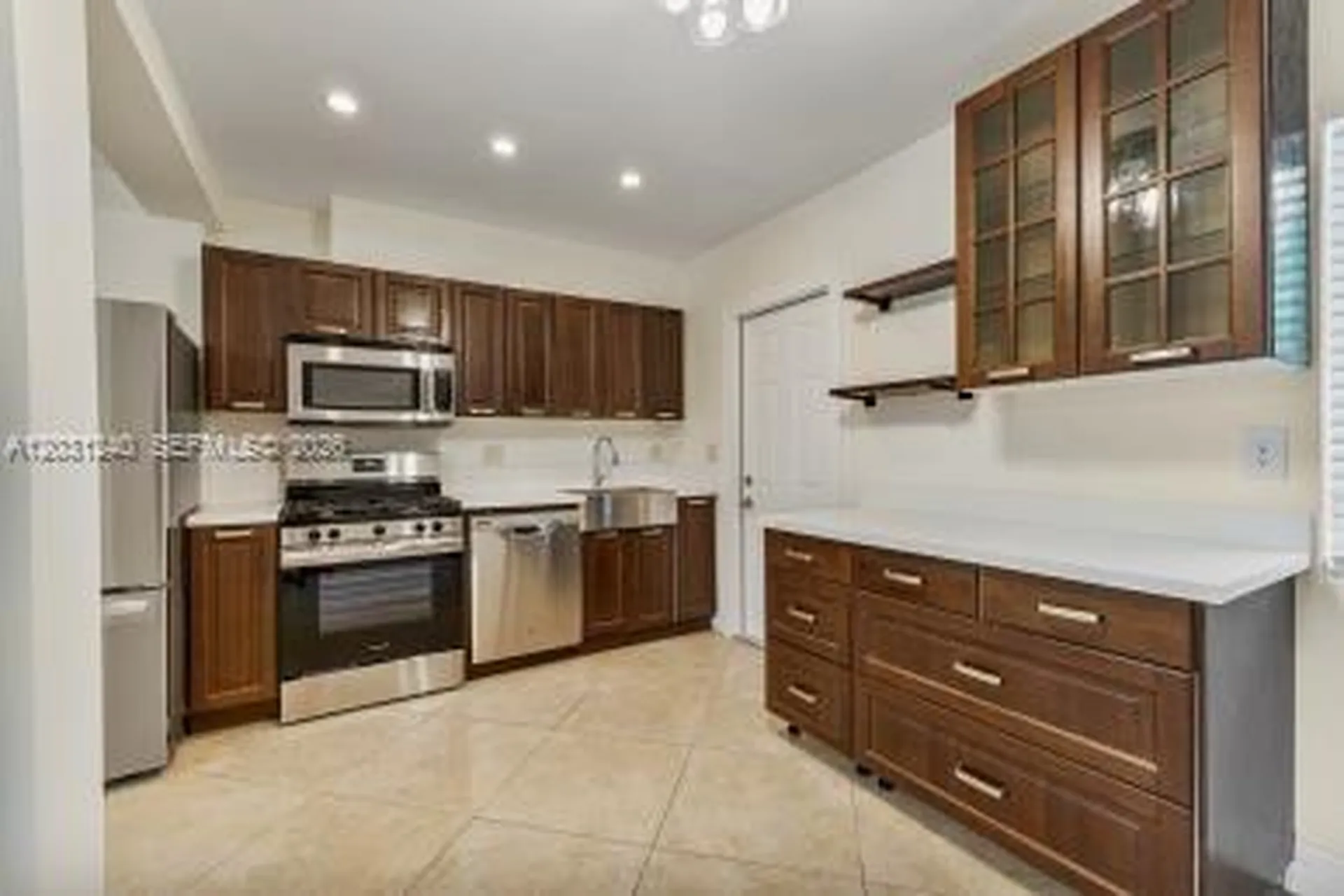 2016 NE 14th Court Fort Lauderdale FL 33304