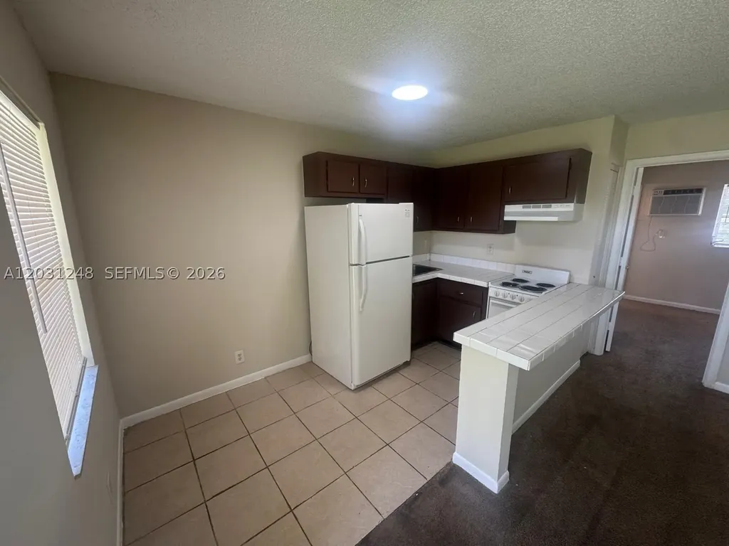 5192 NE 6th Avenue Oakland Park FL 33334