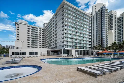 19201 Collins Avenue Sunny Isles Beach FL 33160