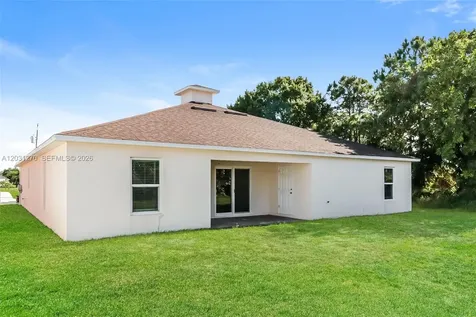 526 SW Dahled Avenue Port St. Lucie FL 34953