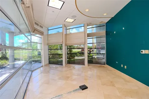 1455-1485 N Park Drive Weston FL 33326