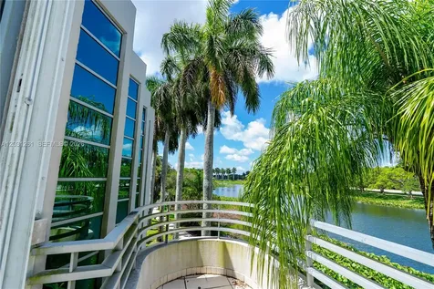 1455-1485 N Park Drive Weston FL 33326