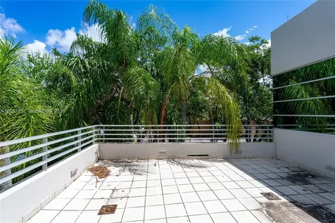1455-1485 N Park Drive Weston FL 33326