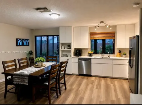 2182 Montpeliar Weston FL 33326
