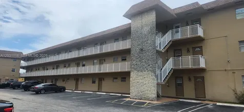 5021 W Oakland Park Boulevard Lauderdale Lakes FL 33313