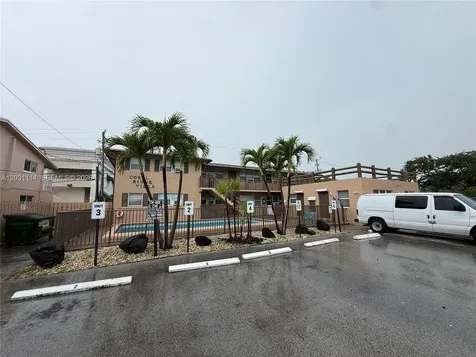 2917 Middle River Drive Fort Lauderdale FL 33306