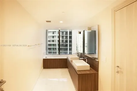 1000 Brickell Plaza Miami FL 33131