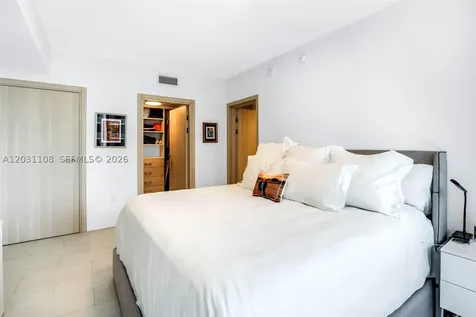 1000 Brickell Plaza Miami FL 33131