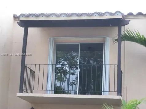 10738 N Kendall Drive Miami FL 33176