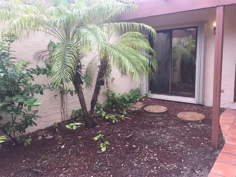 11449 SW 84 Lane Miami FL 33173