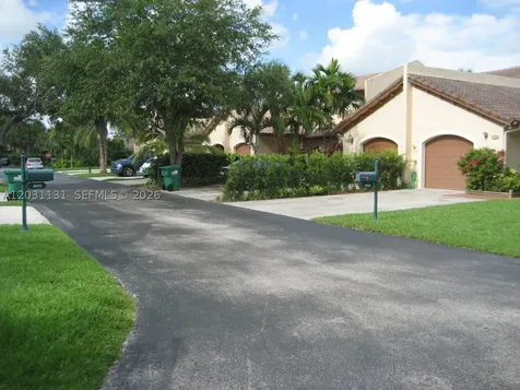 11449 SW 84 Lane Miami FL 33173