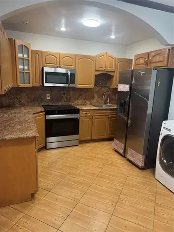 1120 SW 73rd Avenue Miami FL 33144
