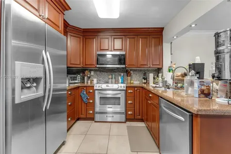 6911 SW 147th Avenue Miami FL 33193