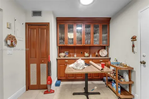 6911 SW 147th Avenue Miami FL 33193