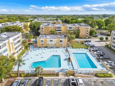 6911 SW 147th Avenue Miami FL 33193
