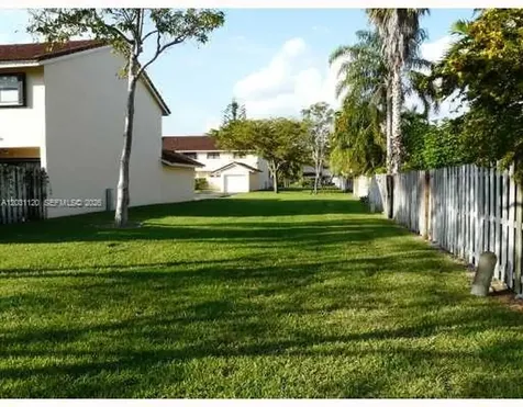8817 SW 113 Pl Creek W Miami FL 33176