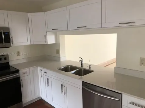 8817 SW 113 Pl Creek W Miami FL 33176