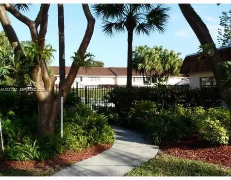 8817 SW 113 Pl Creek W Miami FL 33176