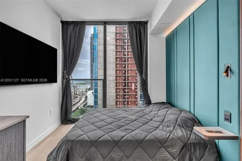 20 NE 11th Street Miami FL 33132