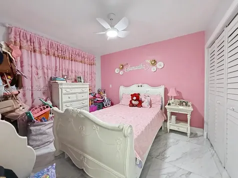 4265 W 8th Avenue Hialeah FL 33012