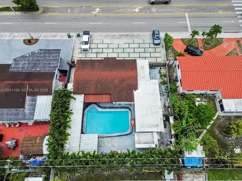 4265 W 8th Avenue Hialeah FL 33012