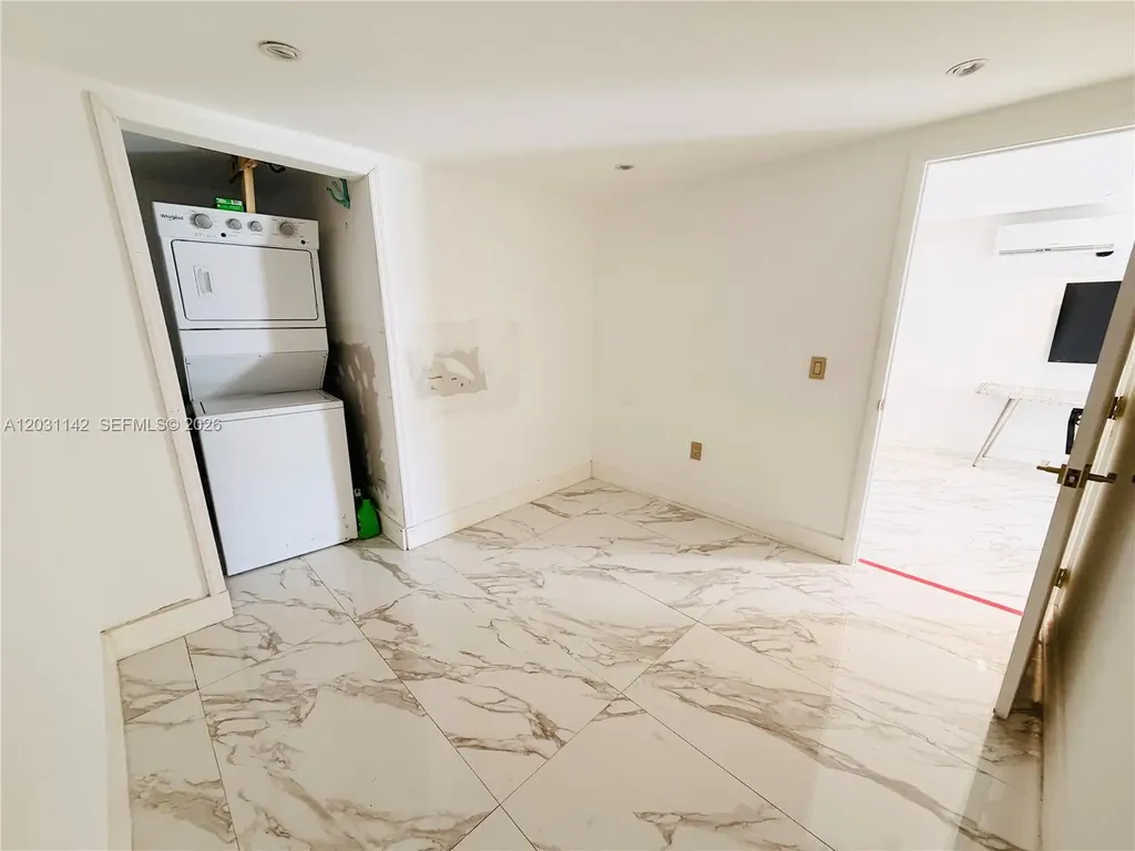 201 Calle Grande Drive Hollywood FL 33021