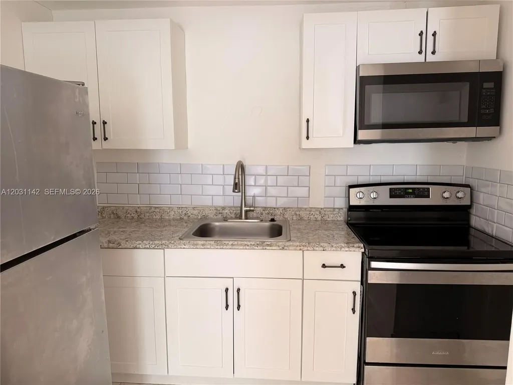 201 Calle Grande Drive Hollywood FL 33021