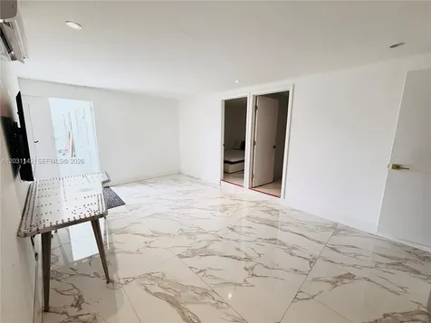 201 Calle Grande Drive Hollywood FL 33021