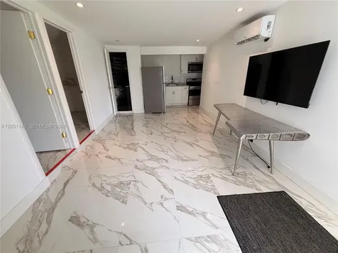 201 Calle Grande Drive Hollywood FL 33021