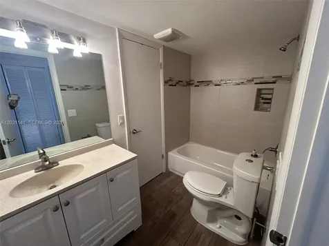 3777 NW 78th Avenue Davie FL 33024