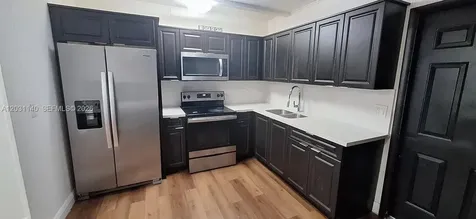 7860 SW 17th Street Miami FL 33155
