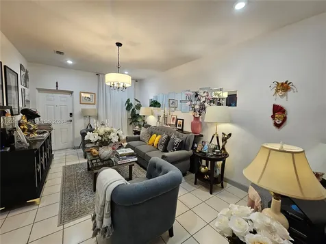 1661 SE 28th Street Homestead FL 33035