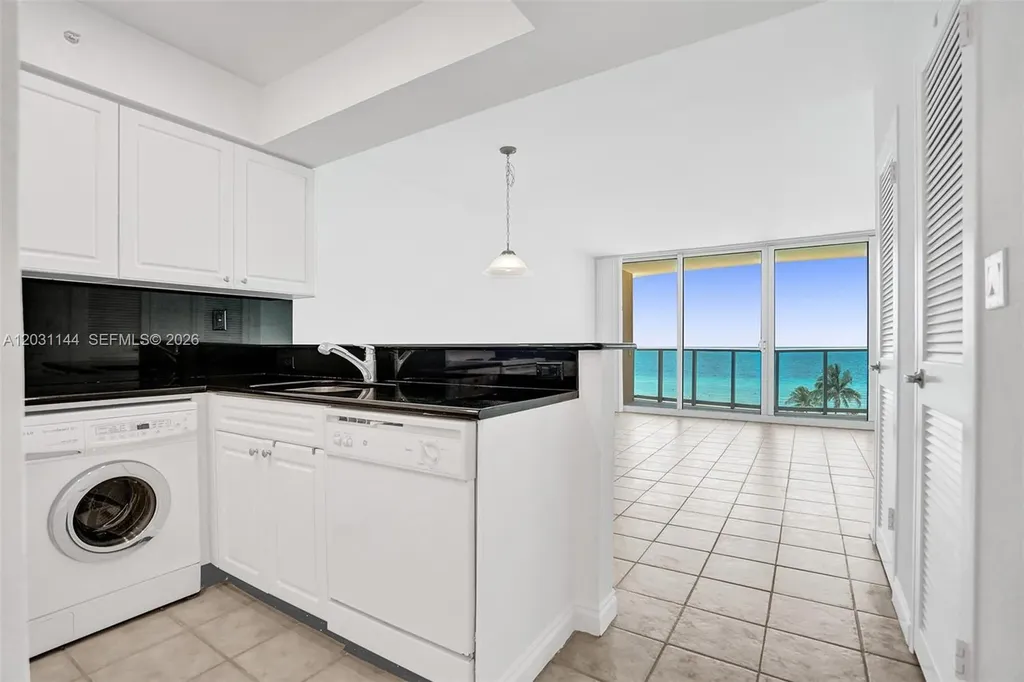 2501 S Ocean Drive Hollywood FL 33019