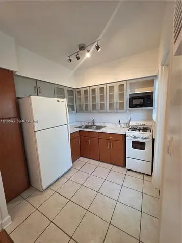 8024 Harding Avenue Miami Beach FL 33141