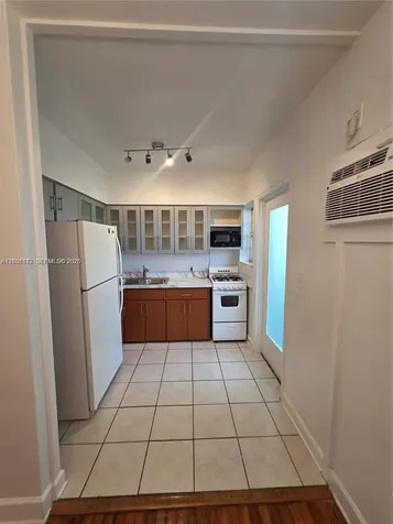 8024 Harding Avenue Miami Beach FL 33141
